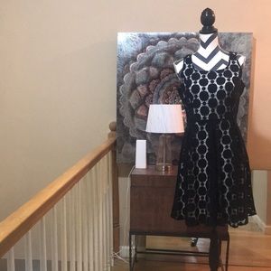 Nygard black lave with white spandex lining